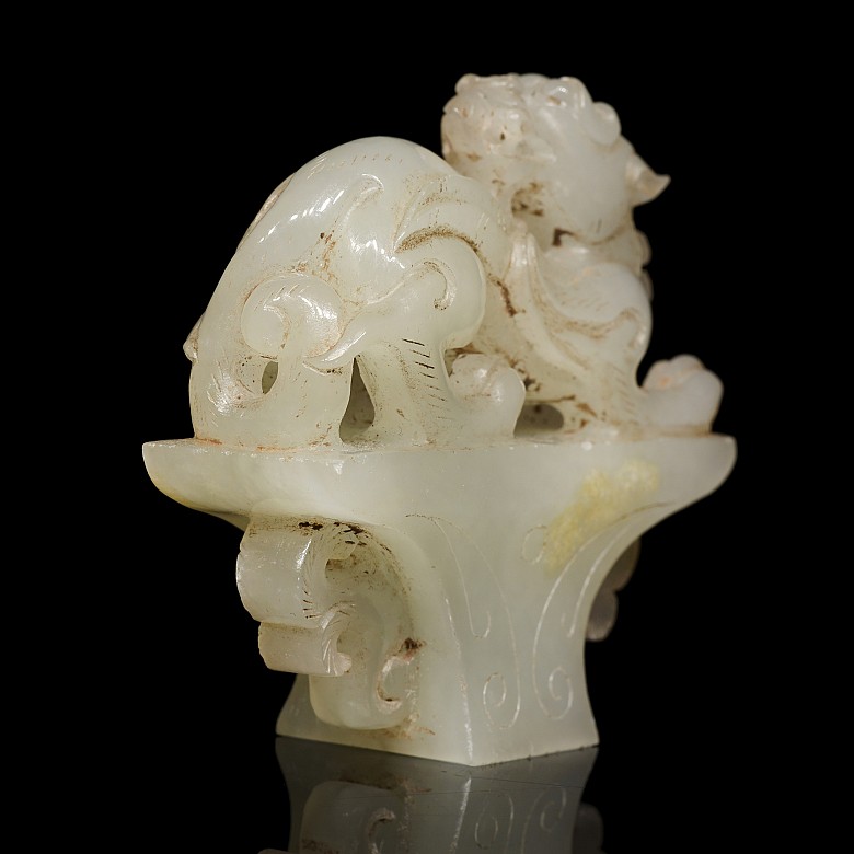 White jade ‘Dragon’ seal, Western Han dynasty