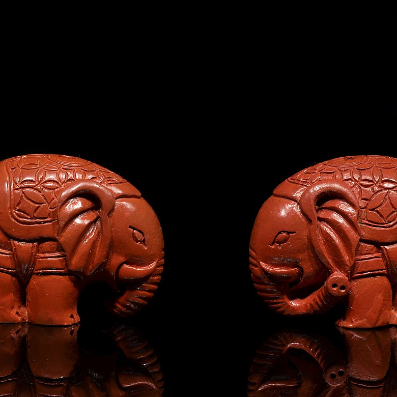 Pair of cinnabar elephants, Qing dynasty