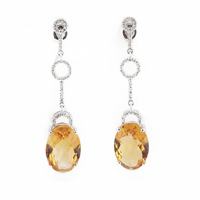 Earrings in 18k white gold with citrines and diamonds.