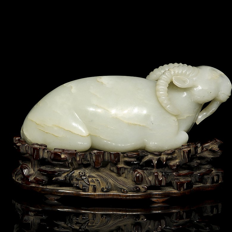 Carved jade figurine “Ram” with wooden base, Qing dynasty