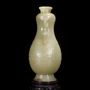 Hetian ‘Tigers’ jade vase, Qing dynasty