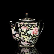 Porcelain enamelled, black family, ‘flowers’ teapot, 20th century - 1