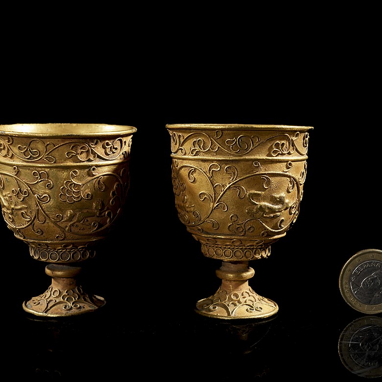 Pair of gilt-bronze cups, Tang style