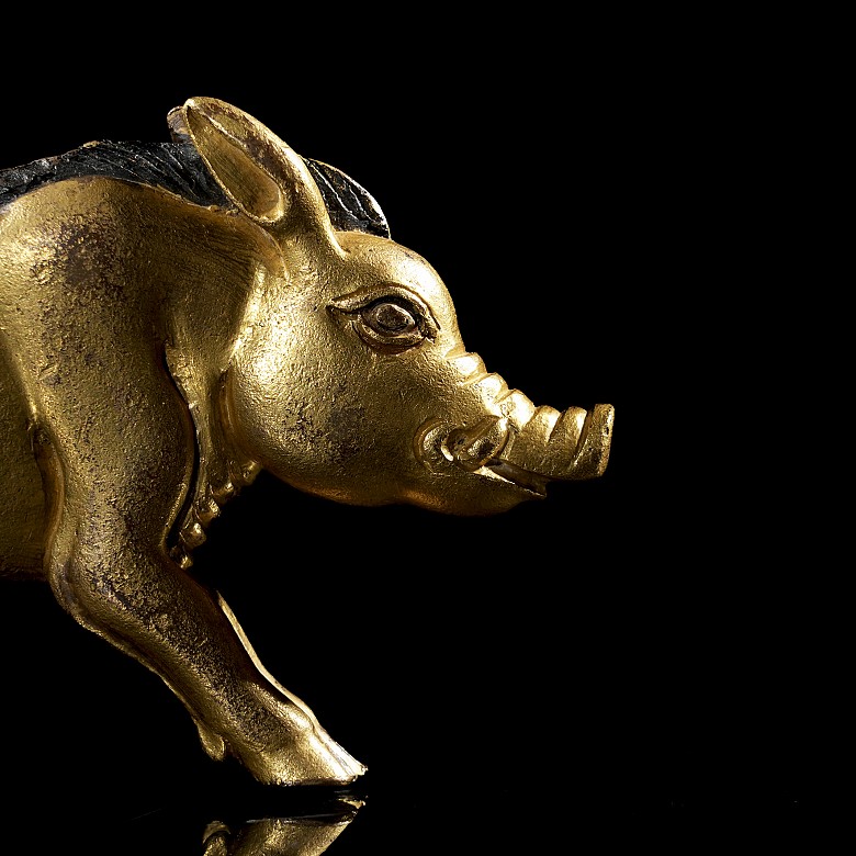 Gilt-bronze figure ‘Boar’, Qing dynasty