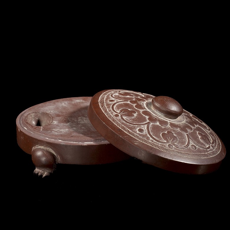 Carved red stone inkwell, 20th century