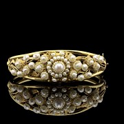 Brazalete de oro 18 k y perlas cultivadas