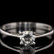 Solitaire white gold with brilliant 0.40 ct