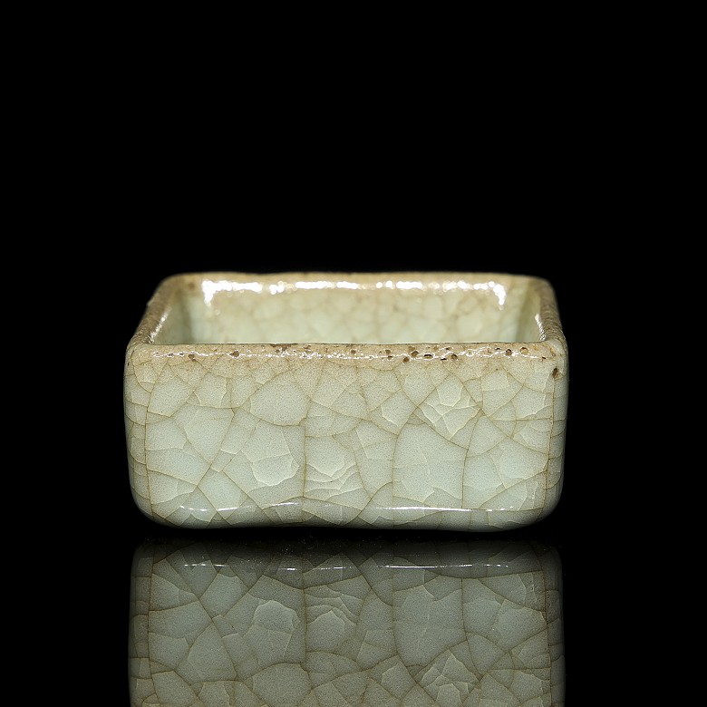 Glazed ceramic square vessel, Song style - 2