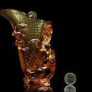 Amber glass cup, Han Dynasty (206 b.C - 220 a.C)