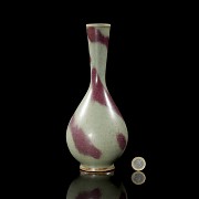 Junyao glaze-glazed ceramic vase, Song dynasty