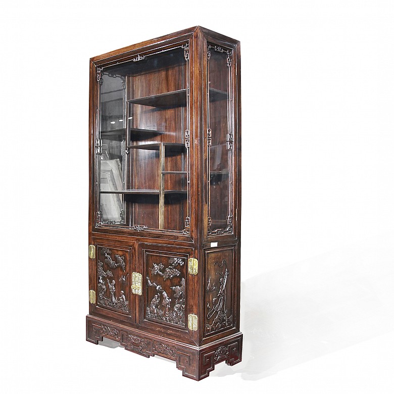 A Hongmu wooden sideboard-display cabinet, 20th century