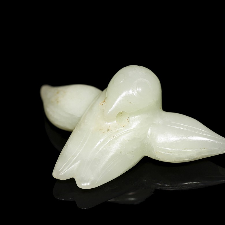 Carved jade bird figurine, Western Zhou dynasty