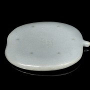 Small blue porcelain vessel ‘Fruit’, with Qianlong seal