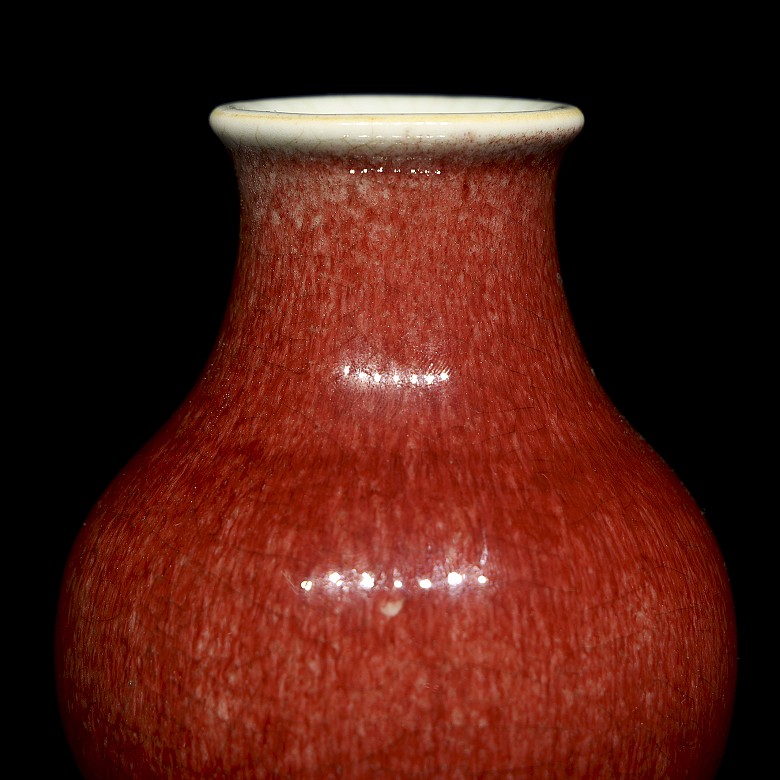 Small ‘Bull's Blood’ glazed porcelain vase, 20th century