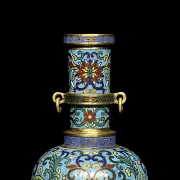 Small vase with cloisonné enamel, Qing dynasty