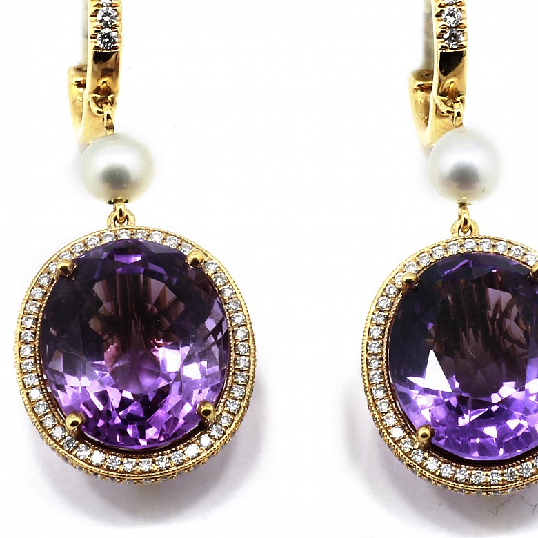 Pendientes en oro rosa de 18 k con amatistas y diamantes