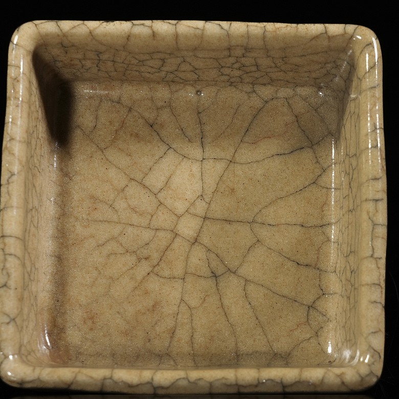 Glazed ceramic quadrangular vessel, Song dynasty