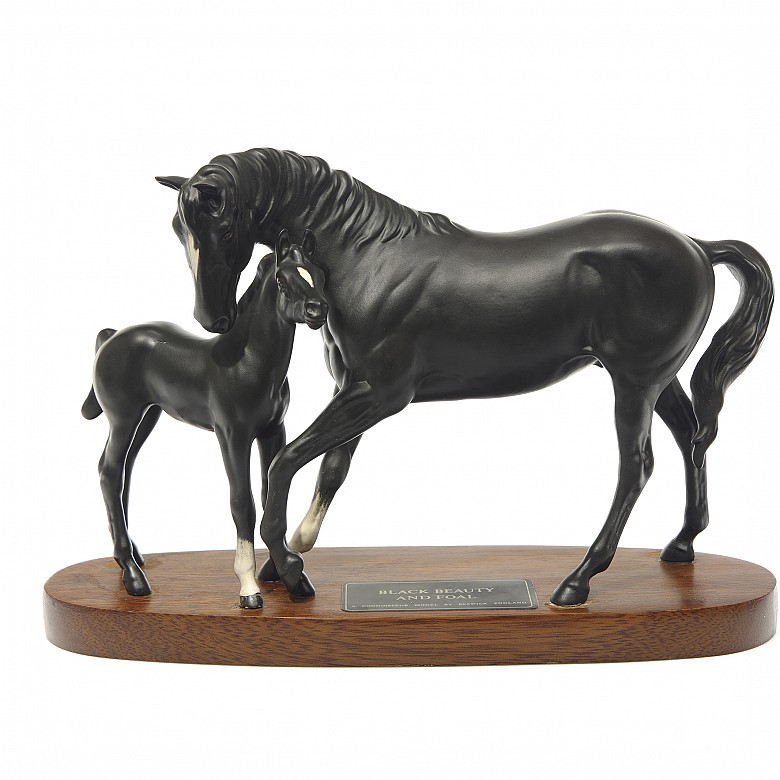 Cuatro caballos England Beswick Porcelain y Royal Doulton England - 7