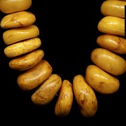 Amber bead necklace, Tibet, Qing dynasty