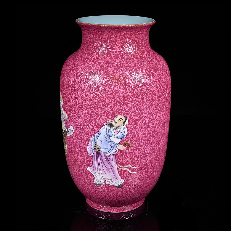 Pink glazed porcelain vase “Characters”, Minguo