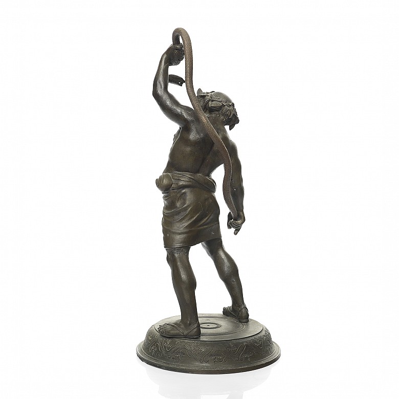 Figura en bronce según el 