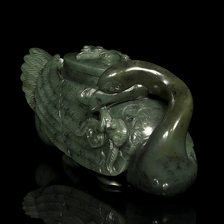 Swan-shaped jade vessel, 19th-20th century