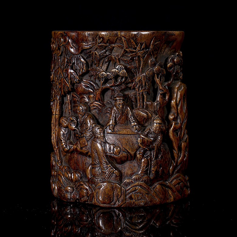 A wooden Chenxiangmu ‘Scene’ brush container, Qing dynasty