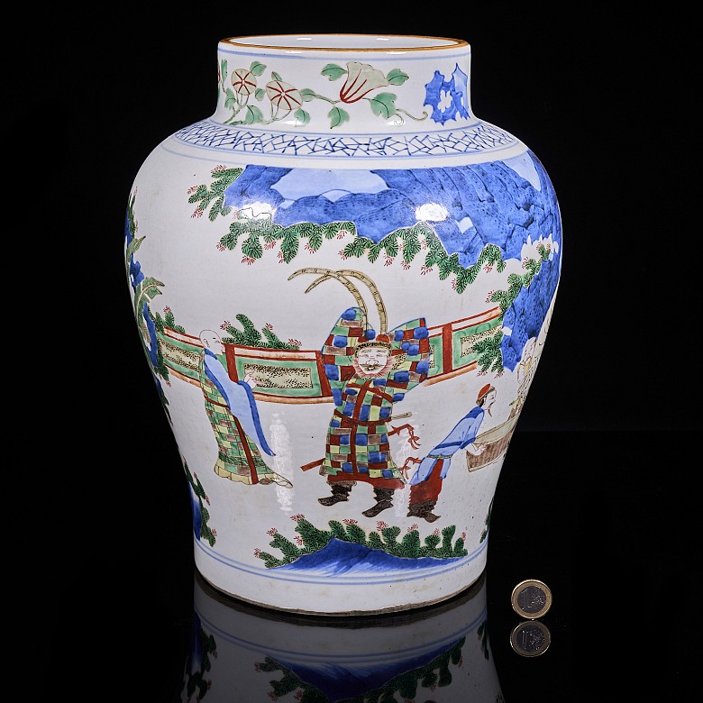 Wucai ware ‘Scene’ vase, Qing dynasty