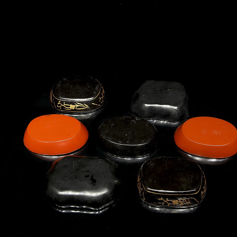 Set of lacquered wooden bowls, 20th century - 6