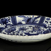 Porcelain dish, blue and white, Arita, 19th century