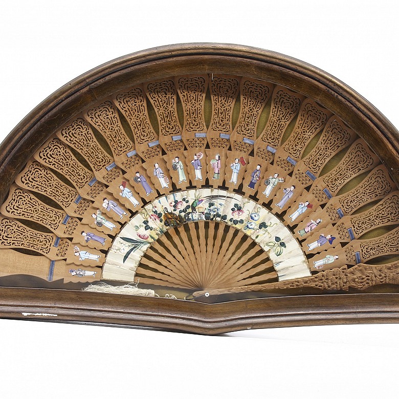 Sandalwood fan, 19th century