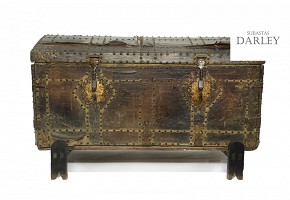 A wood and leather trunk, 18th century