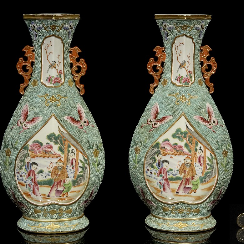 Pair of enameled vases, Qing dynasty