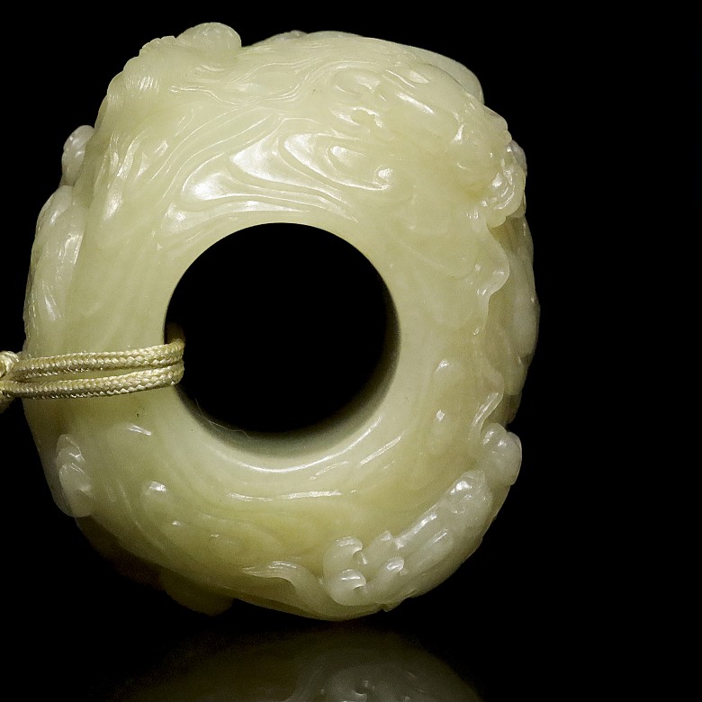 Yellow jade ring, Qing Dynasty, Qianlong