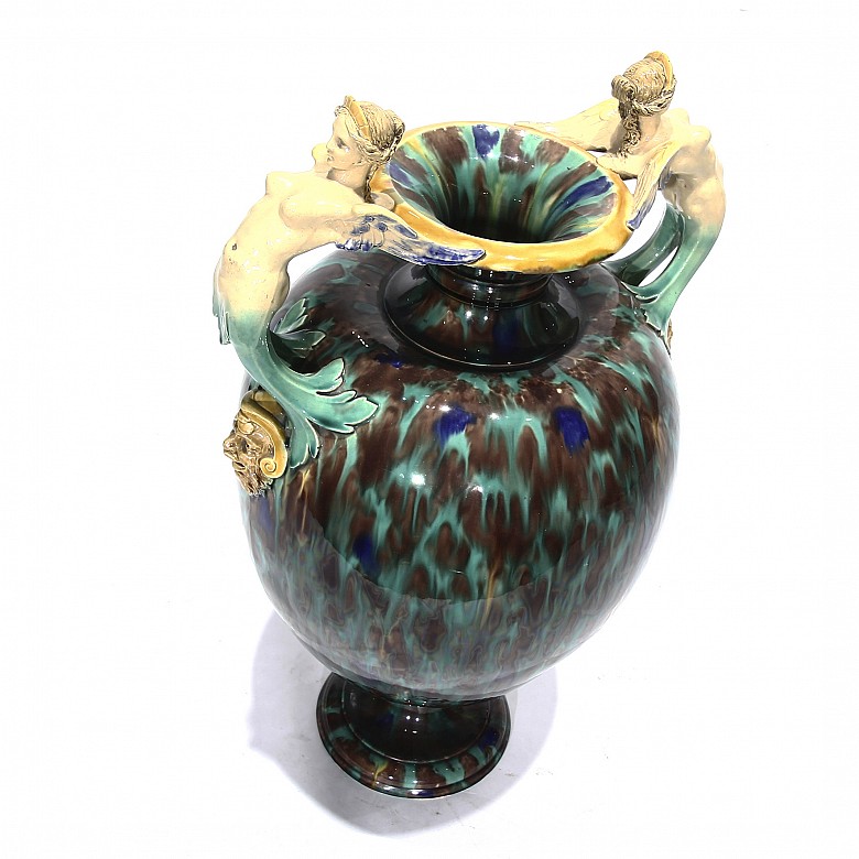 Porcelain enamelled amphora, Minton & Co., 1836-1904.