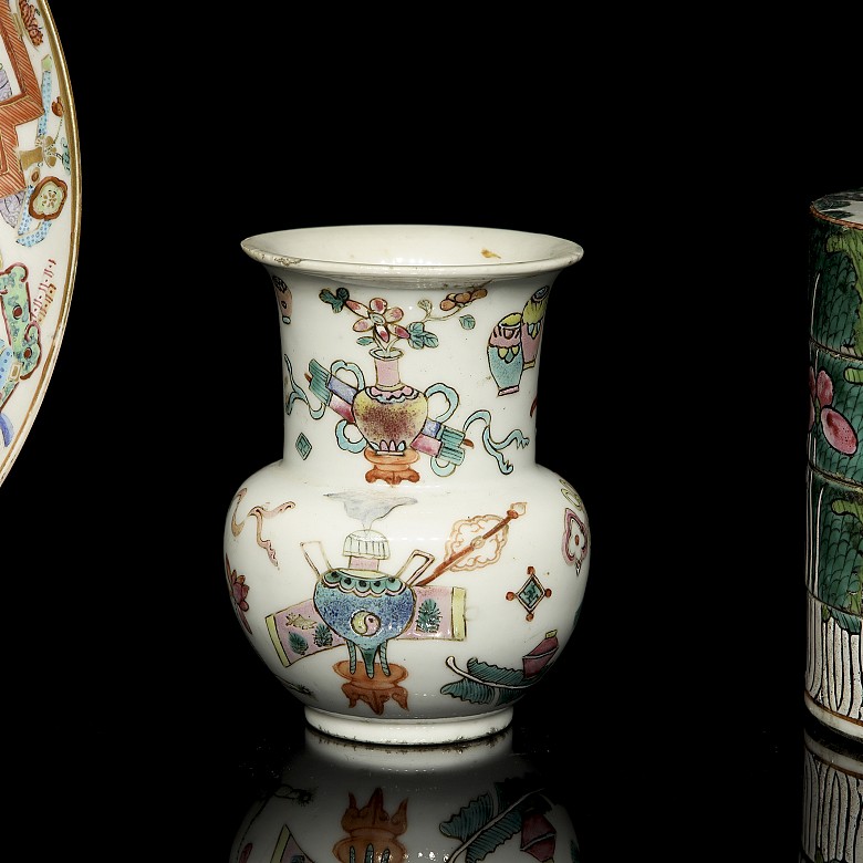 Three pieces of enamelled porcelain, 19th-20th century