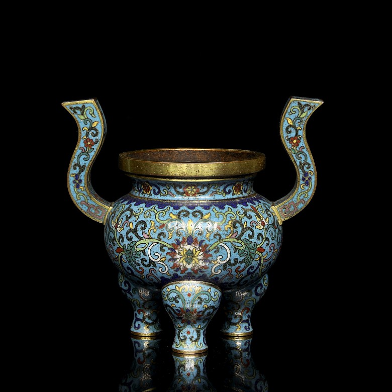 Incensario de bronce con esmalte cloisonné, dinastía Qing