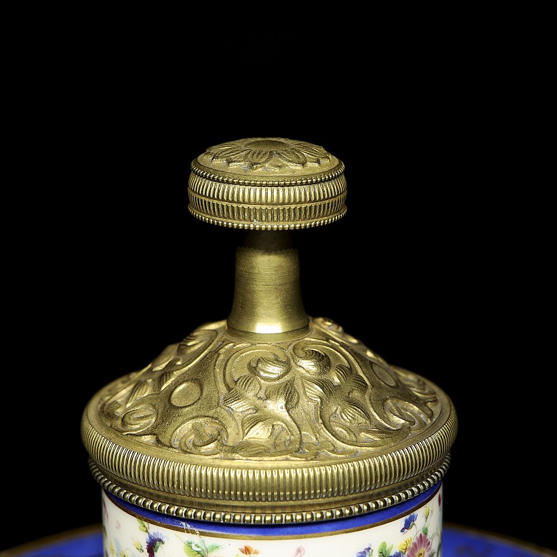 Porcelain writing desk Louis XIV style, 19th century - 5