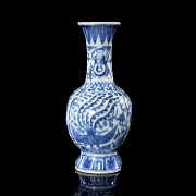 Blue and white porcelain vase ‘Phoenix and dragon’, with Ming seal