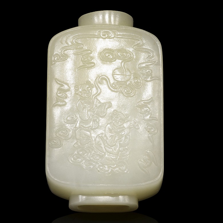 White jade snuff bottle, Ming-Qing Dynasty