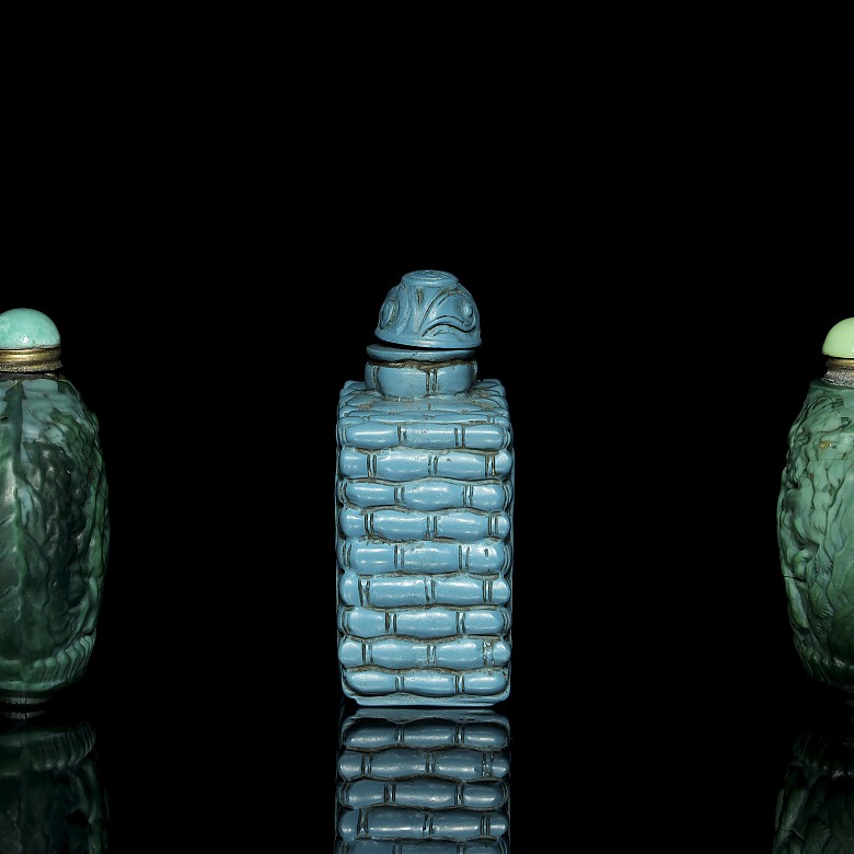 Set of three snuff bottles, 20th century