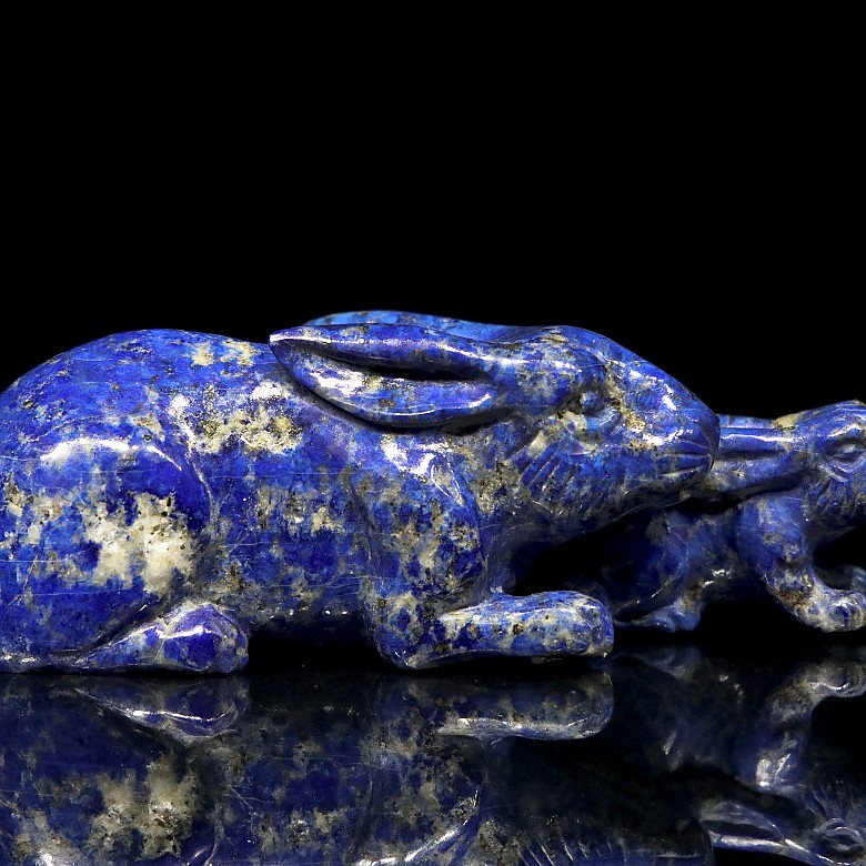 Two lapis lazuli figures of animals, 20th century