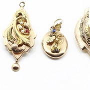 Two brooches and a gold pendant