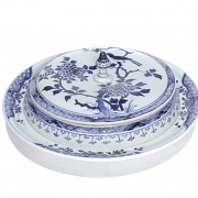 Chinese dish with lid, 20th century