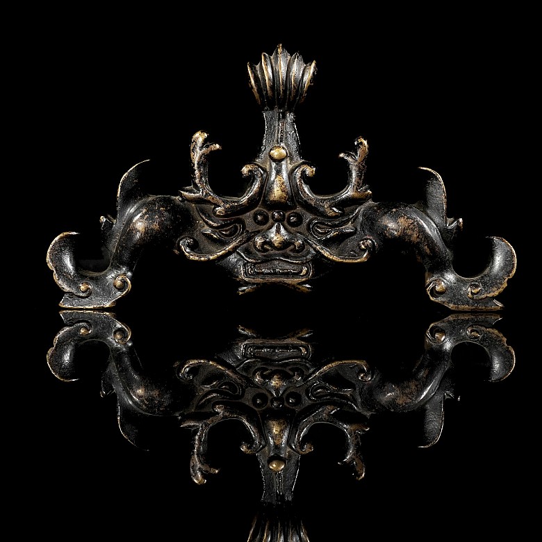 Bronze ‘Dragon’ brush stand, Qing dynasty