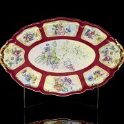 Sopera de porcelana francesa con plato oval, s.XX - 4