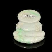 Jadeite pendant ‘Enthroned Guanyin’, Qing dynasty