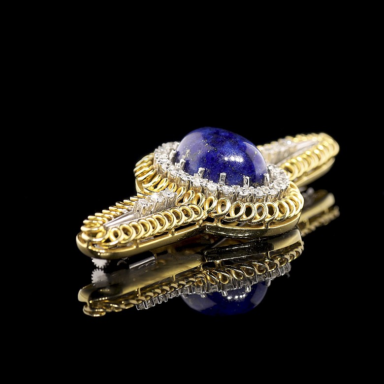 Yellow and white gold brooch with diamonds and lapis lazuli