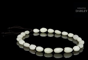 Necklace with cicada beads in white jade, Western Zhou