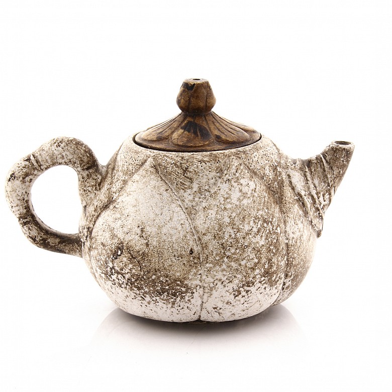 Chinese clay teapot, Yixing.